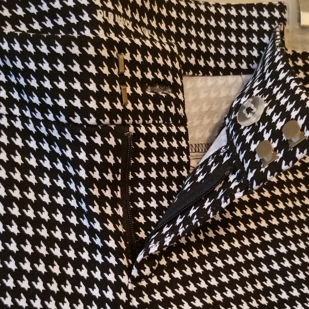 Old Navy Pixie Pants - image 4